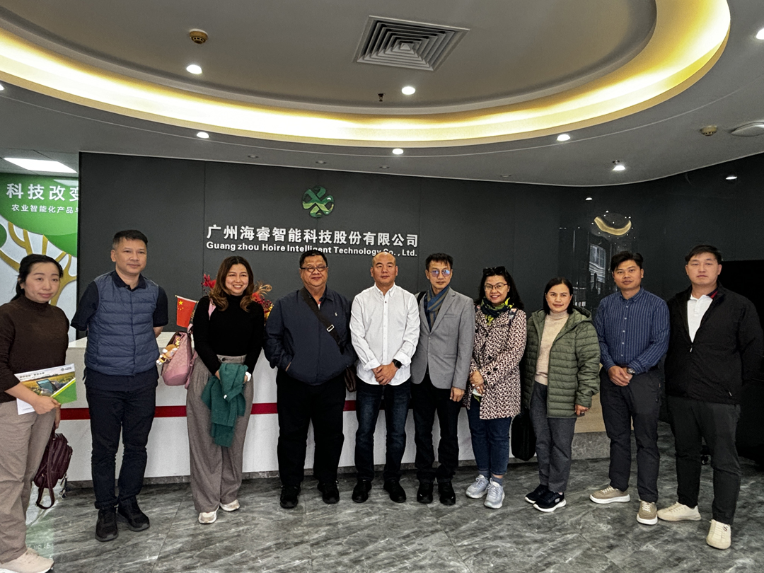 泰國高校參訪團到訪海睿科技參觀交流 (2).jpg 泰國高校參訪團到訪海睿科技參觀交流 (2).jpg